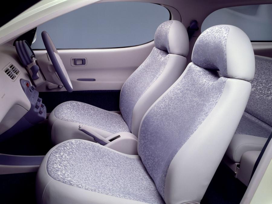  Nissan FEV Concept 1991 года  (фото 2 из 8)